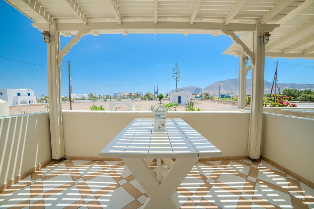 Monolithia Apartment Kamari  Exterior photo